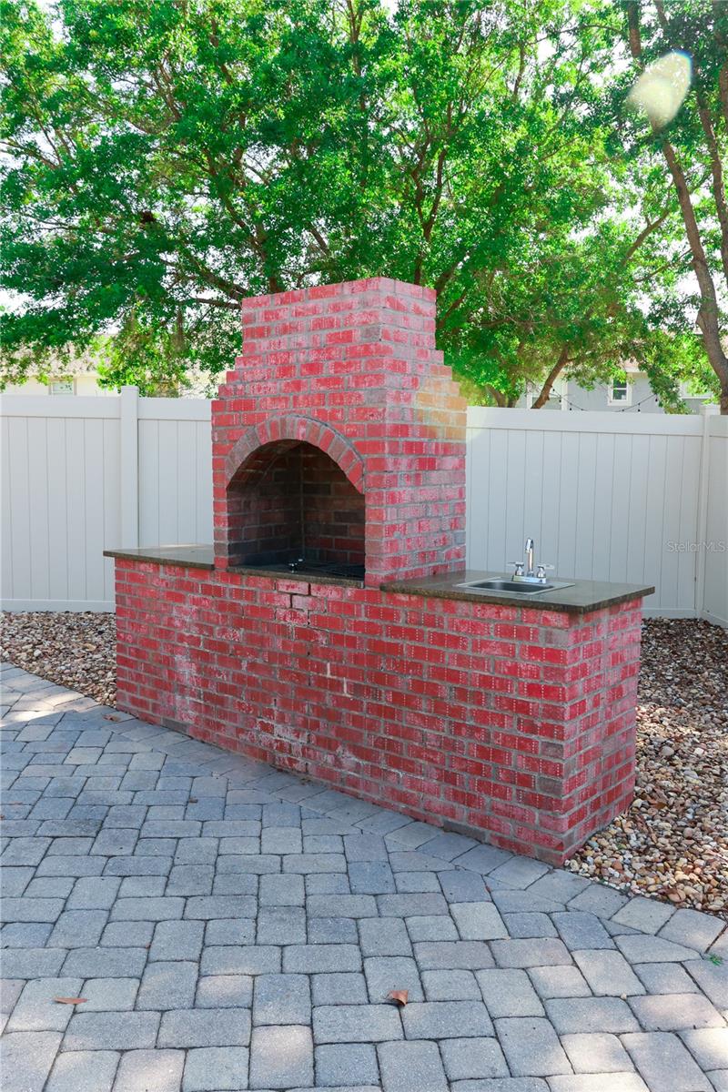 4207 FLORA VISTA DRIVE