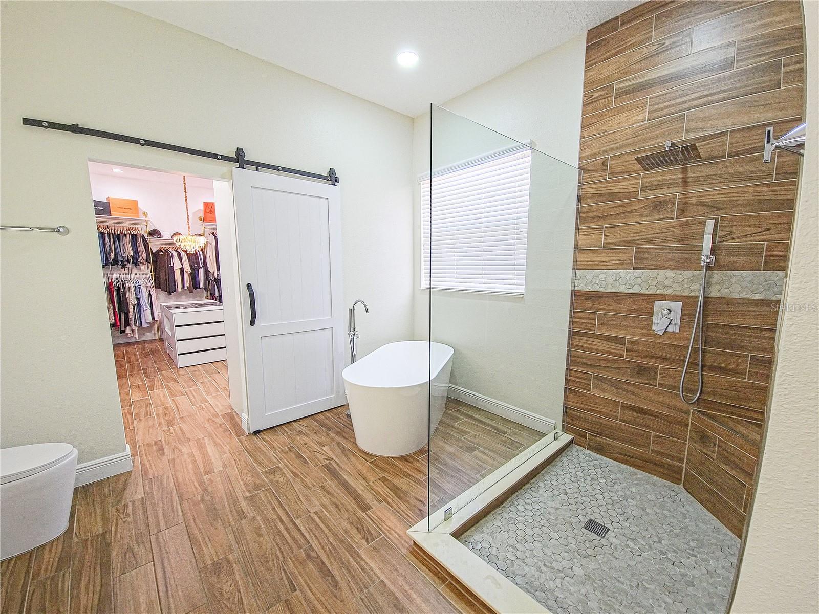 HUNTERS CREEK TR 515 PH 01 & - Residential