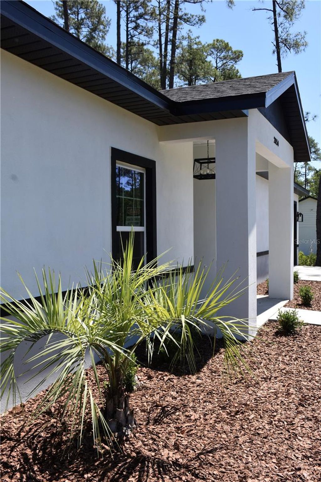 Photo of 20150 Willow Circle, Mount Dora, FL 32757 (MLS # G5112411)