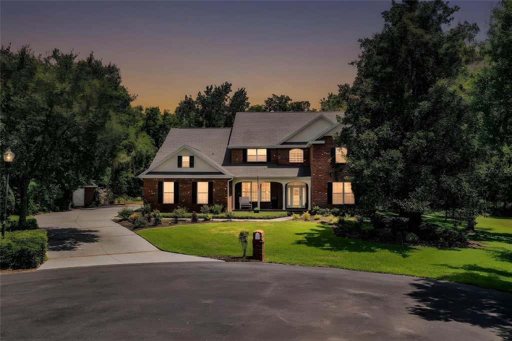 Photo of 7375 Millbrook Oaks Dr, Lakeland, FL 33813 (MLS # L4962693)