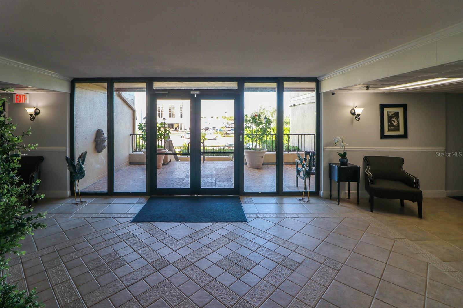 PROMENADES EAST - Residential