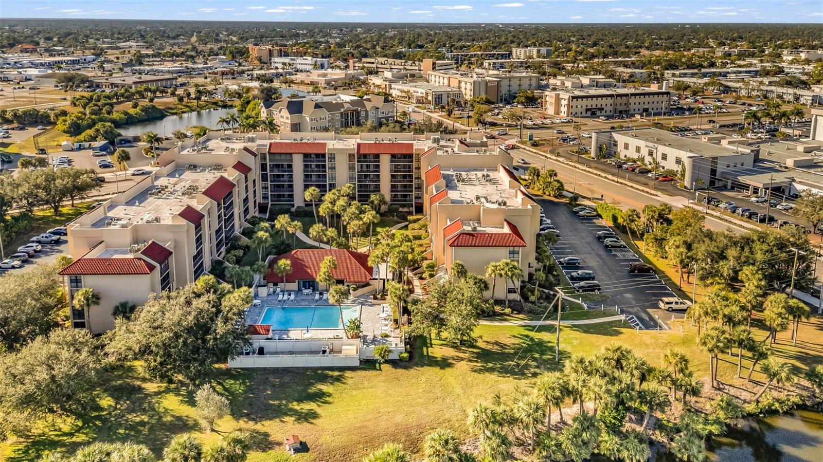 PROMENADES EAST - Residential