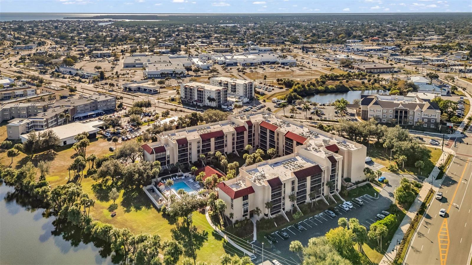 PROMENADES EAST - Residential