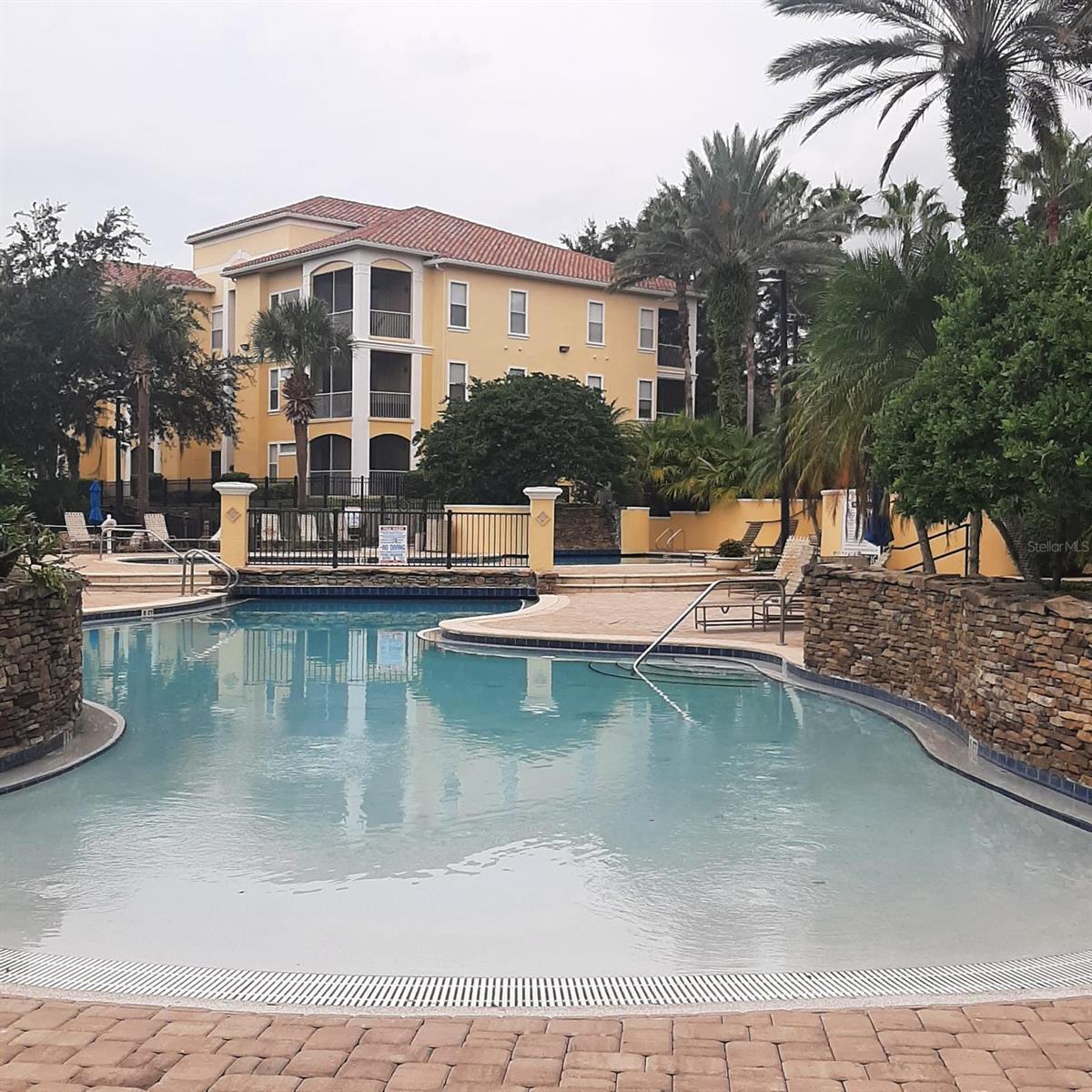 VISCONTI WEST - Residential Lease