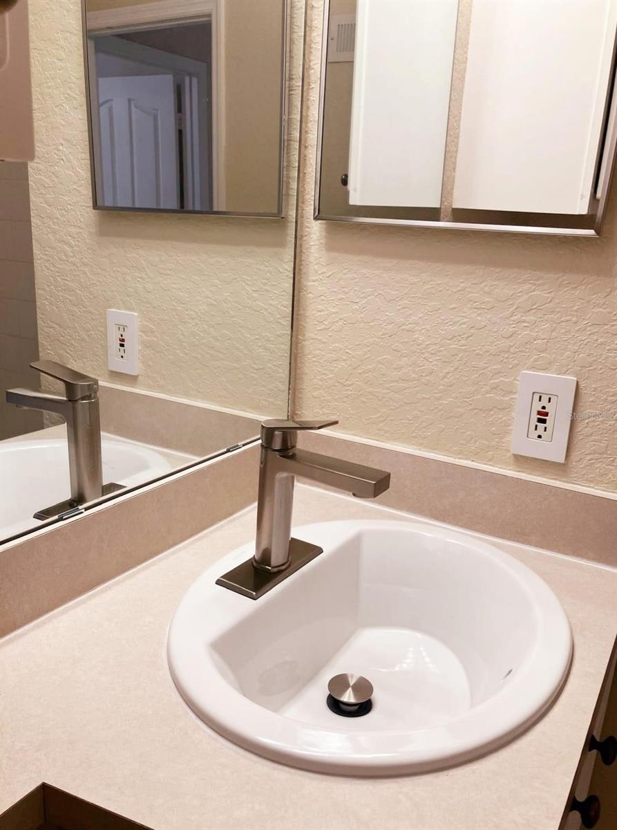 VISCONTI WEST - Residential Lease