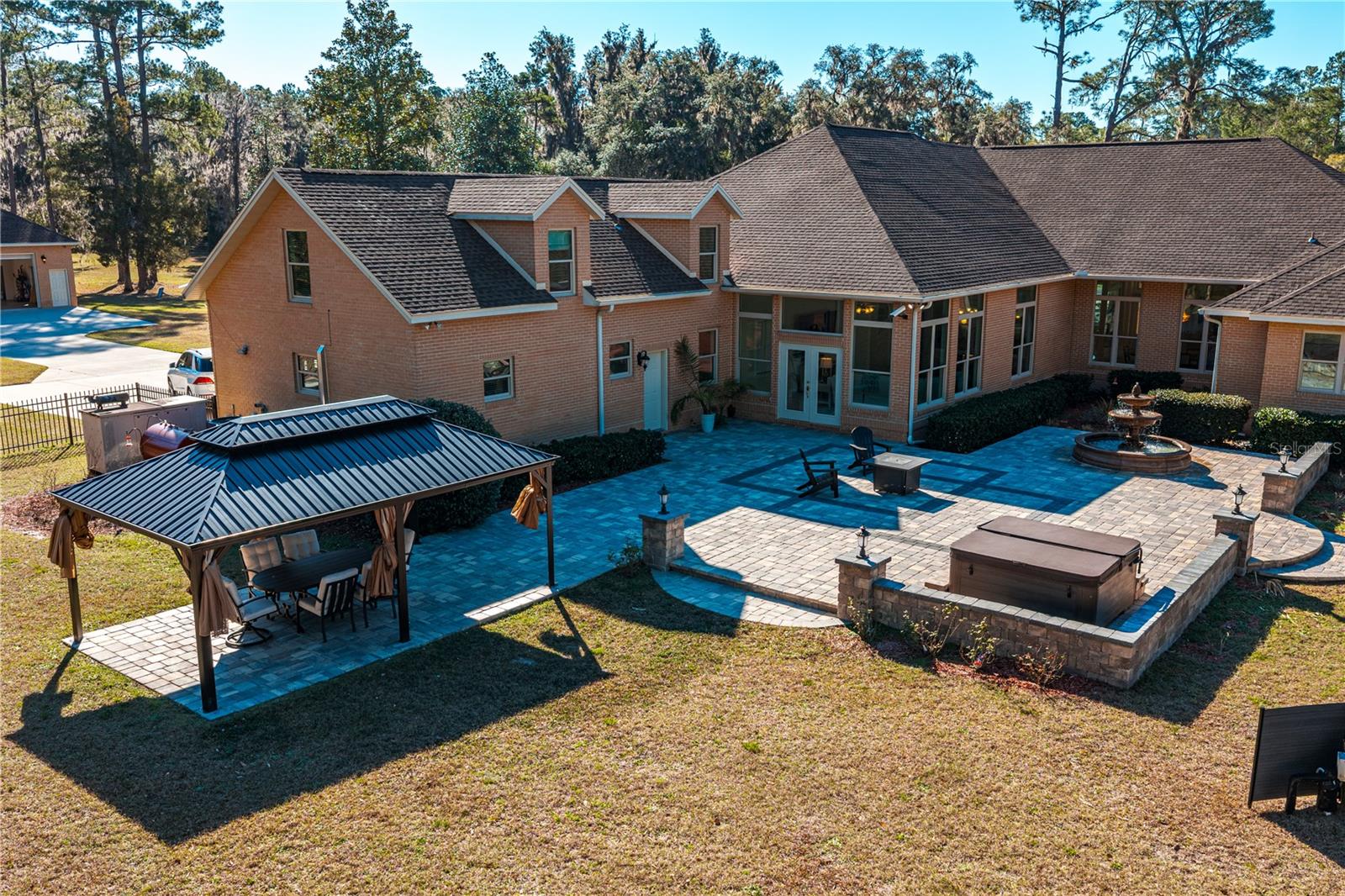 EAGLES VIEW - Residential