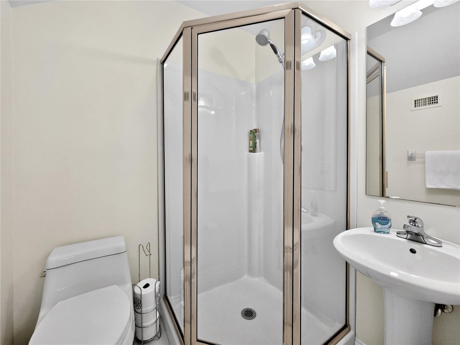 EAGLES VIEW - Residential