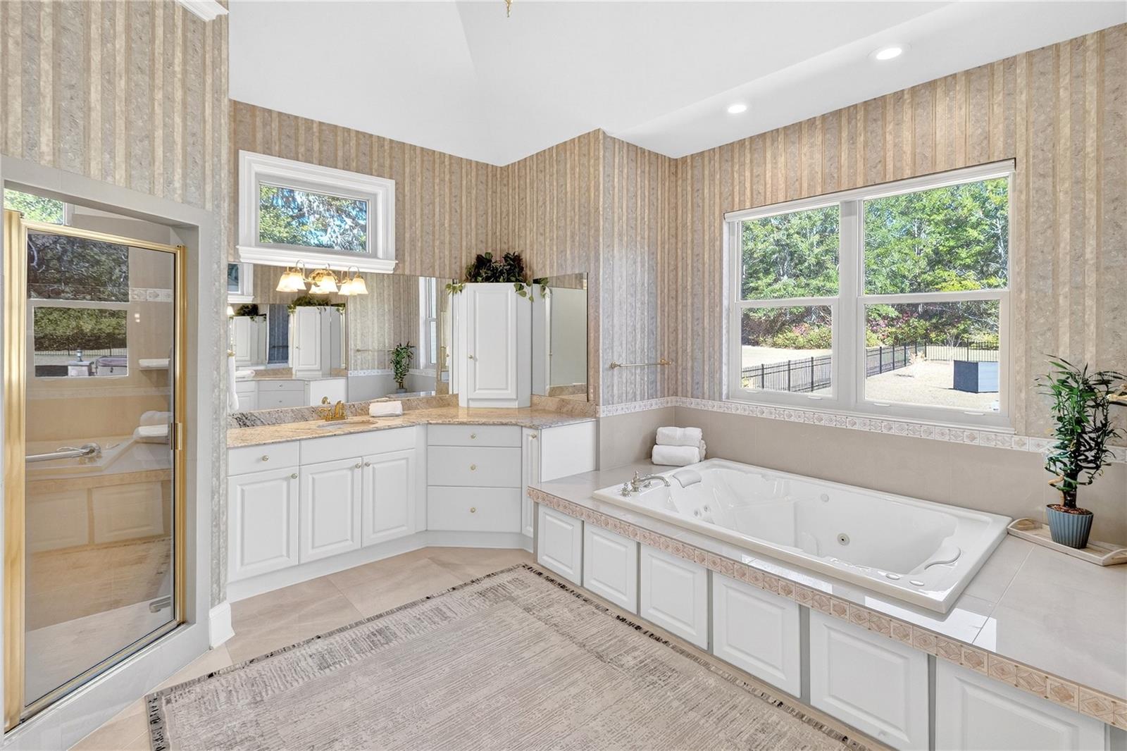 EAGLES VIEW - Residential