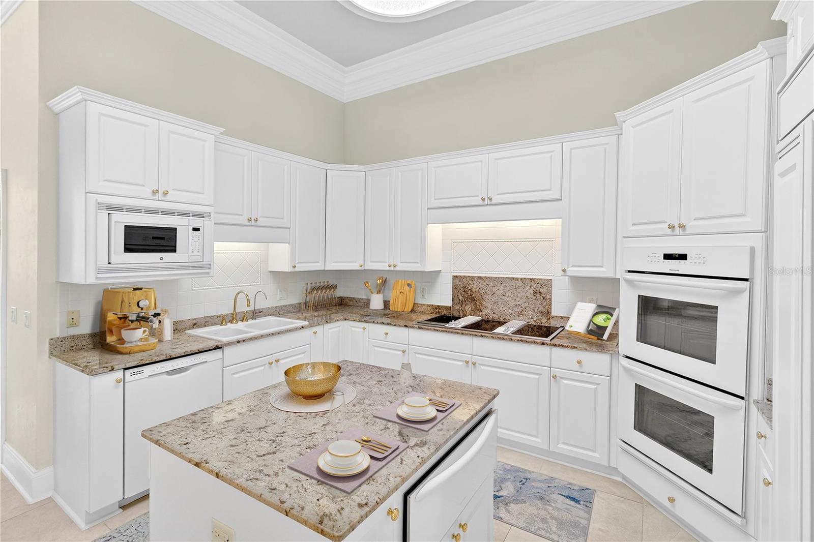 EAGLES VIEW - Residential