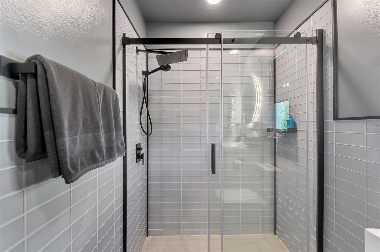 HIDDEN BAY ESTATES - Residential