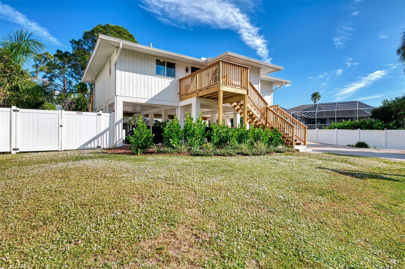 HIDDEN BAY ESTATES - Residential