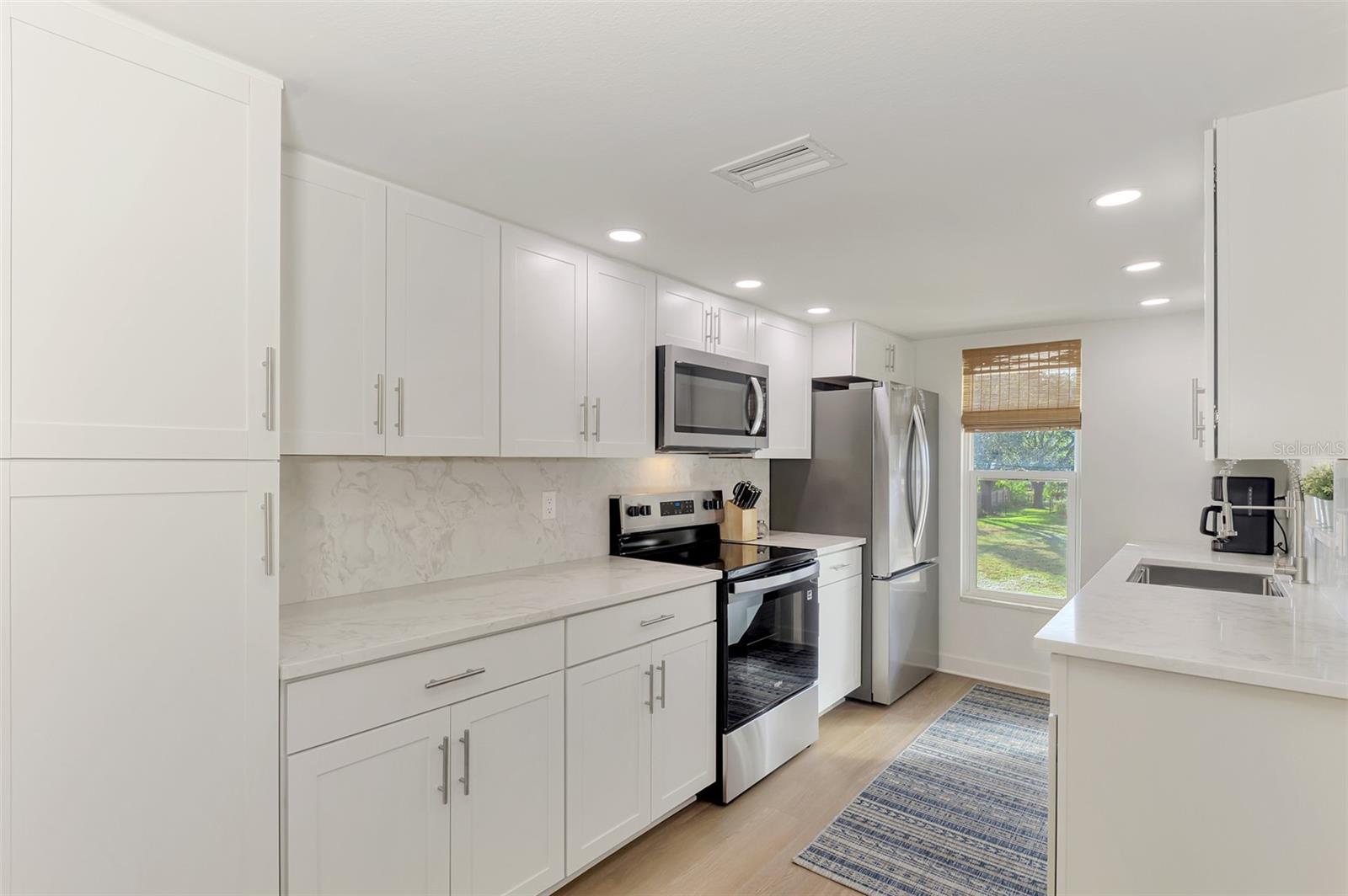 HIDDEN BAY ESTATES - Residential