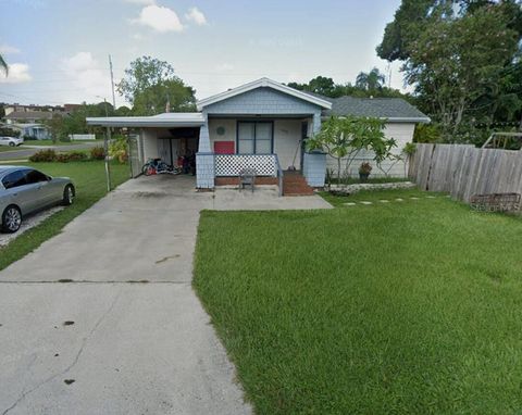Photo of 6500 Hobson Street NE, St Petersburg, FL 33702 (MLS # O6351026) Photo of 6500 Hobson Street NE, St Petersburg, FL 33702 (MLS # O6351026)