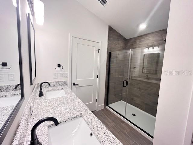 ABBEY GLEN - Residential