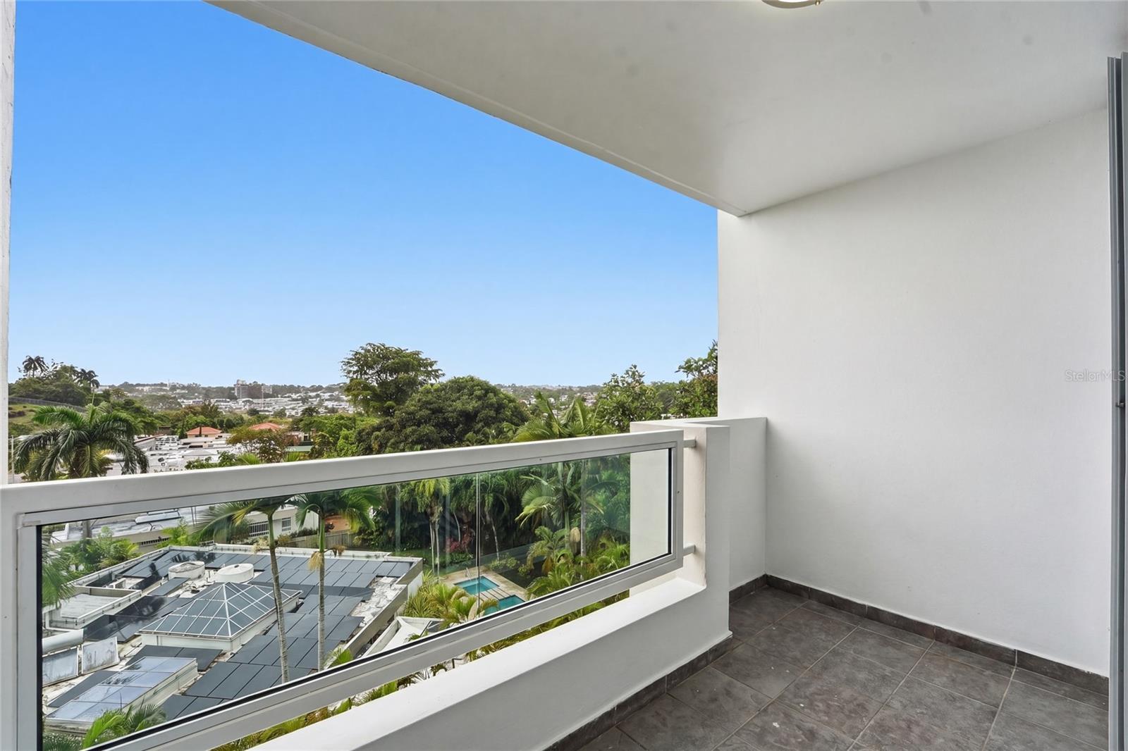 519 AVE LAS CUMBRES 519