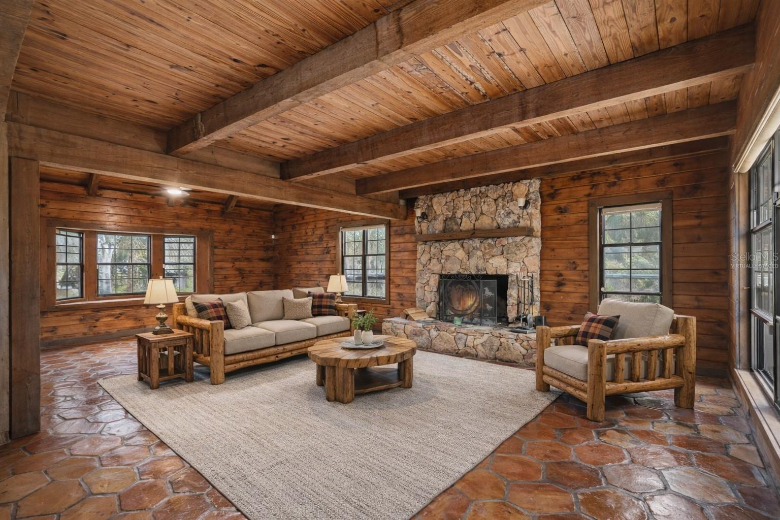 LAKE CREST 01 - Residential