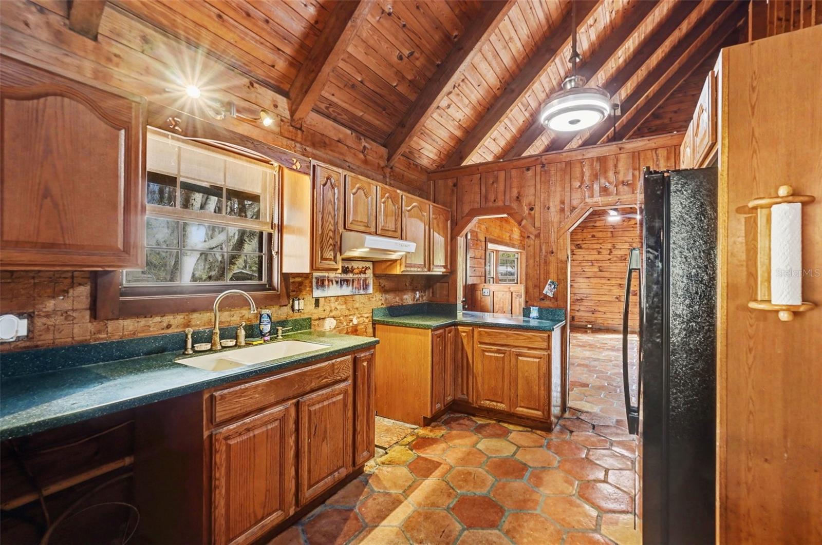 LAKE CREST 01 - Residential