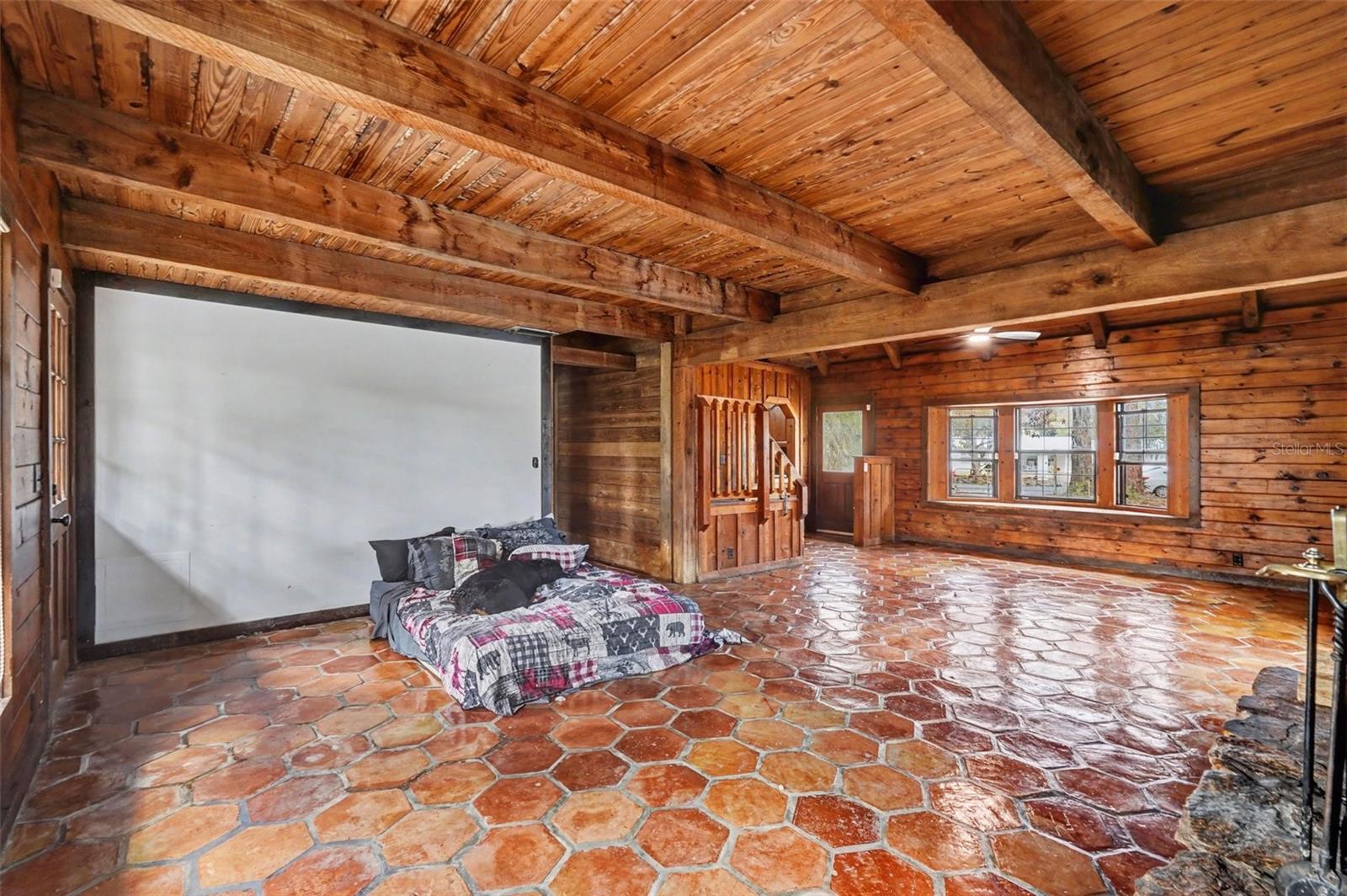 LAKE CREST 01 - Residential