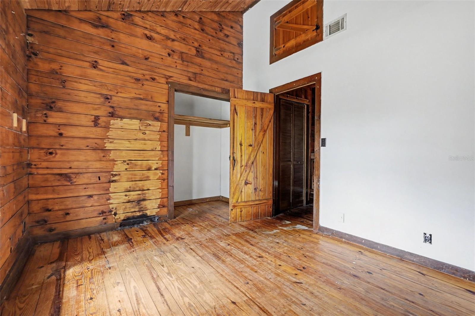 LAKE CREST 01 - Residential