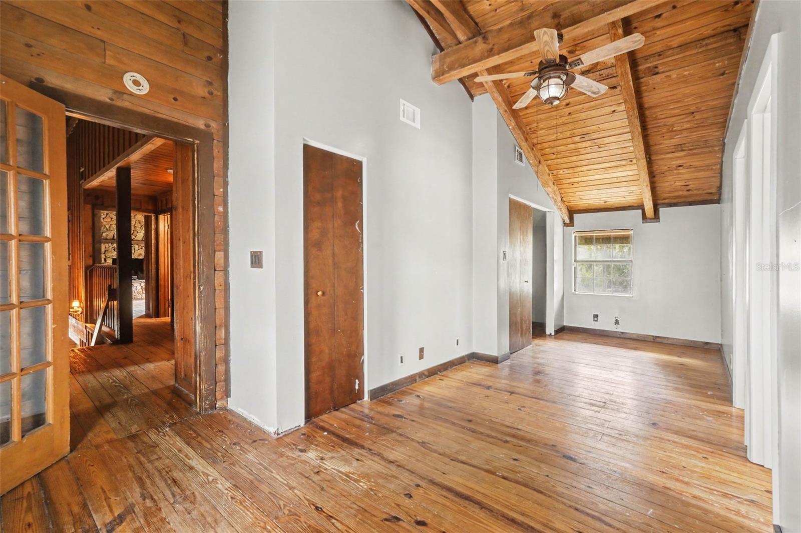 LAKE CREST 01 - Residential