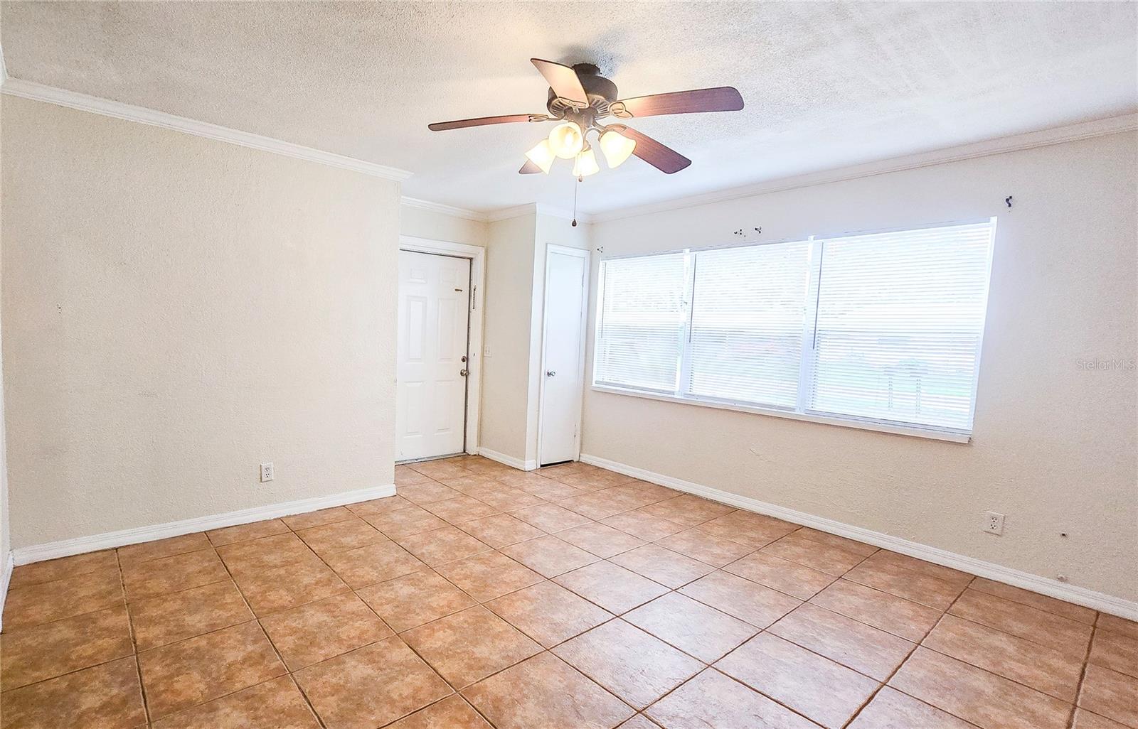 SUN ACRES UN 1 - Residential Lease