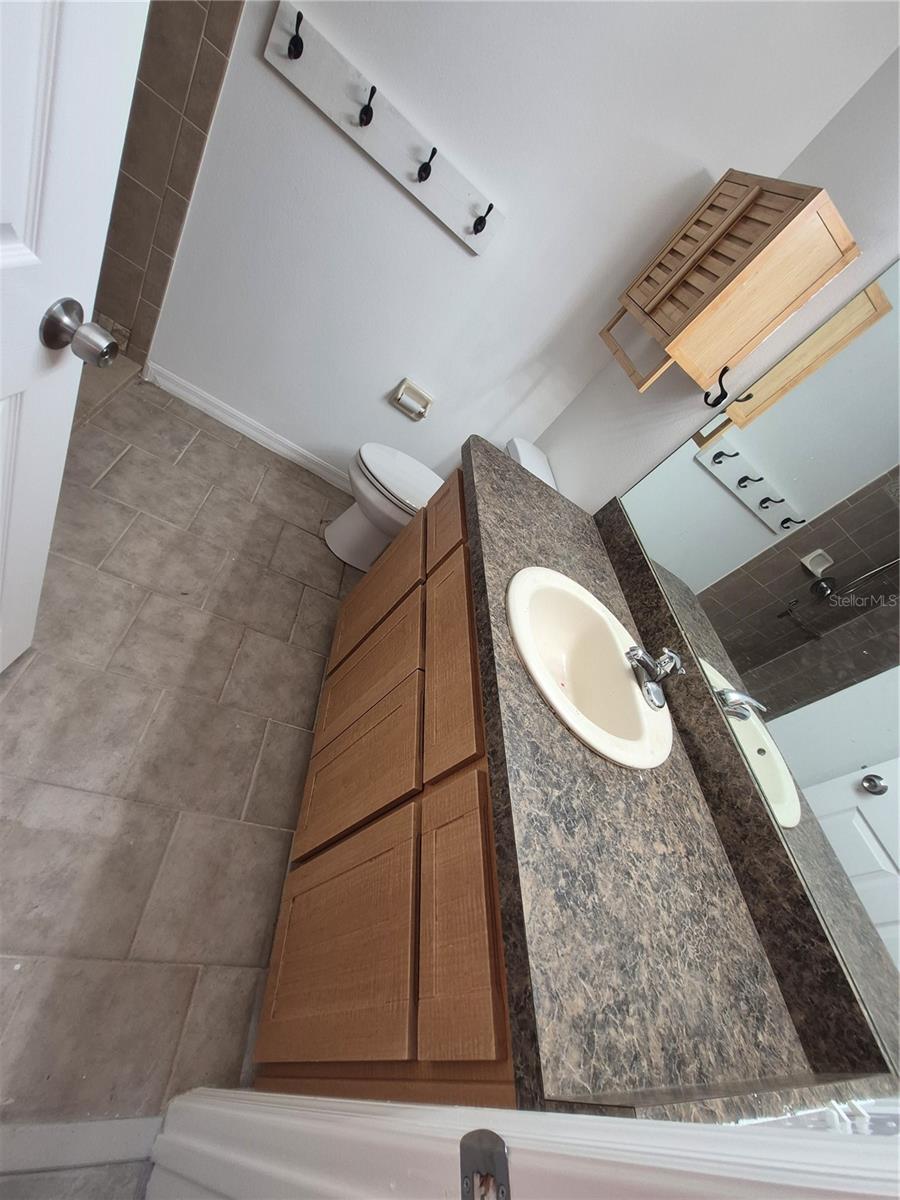 CITRUS SPGS UNIT 16 - Residential Lease