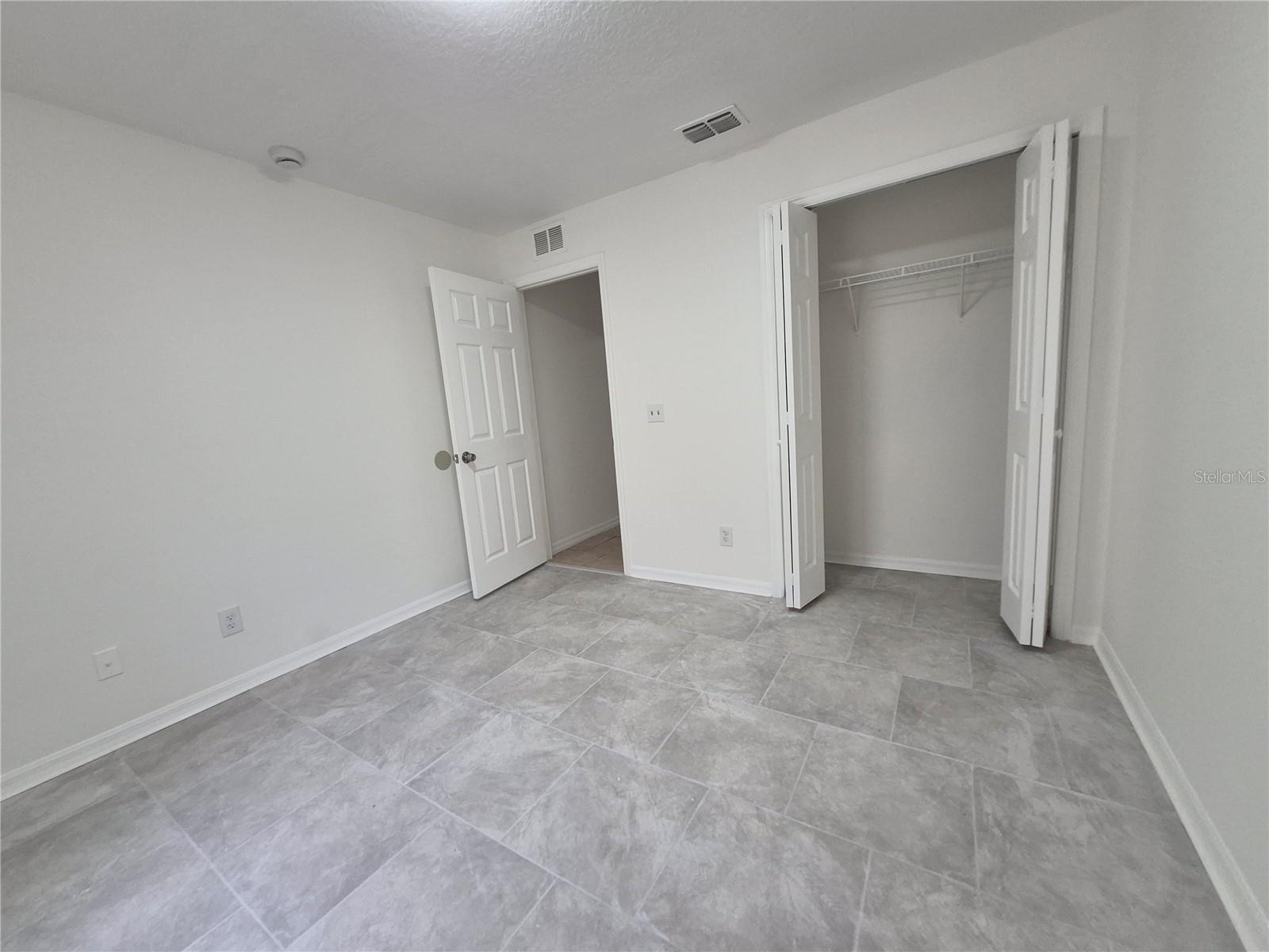 CITRUS SPGS UNIT 16 - Residential Lease