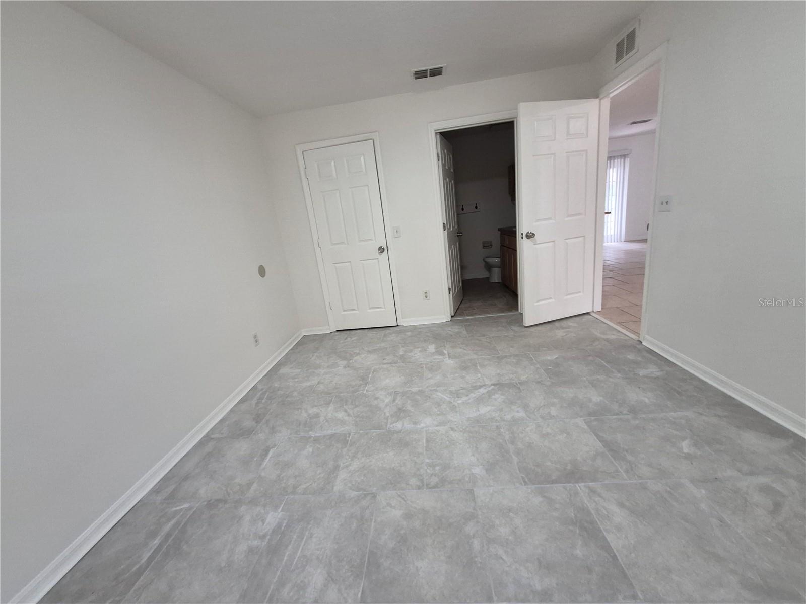 CITRUS SPGS UNIT 16 - Residential Lease