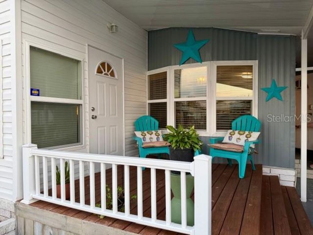 Photo of 133 Lake Hazel Drive, Winter Haven, FL 33884 (MLS # P4937494)