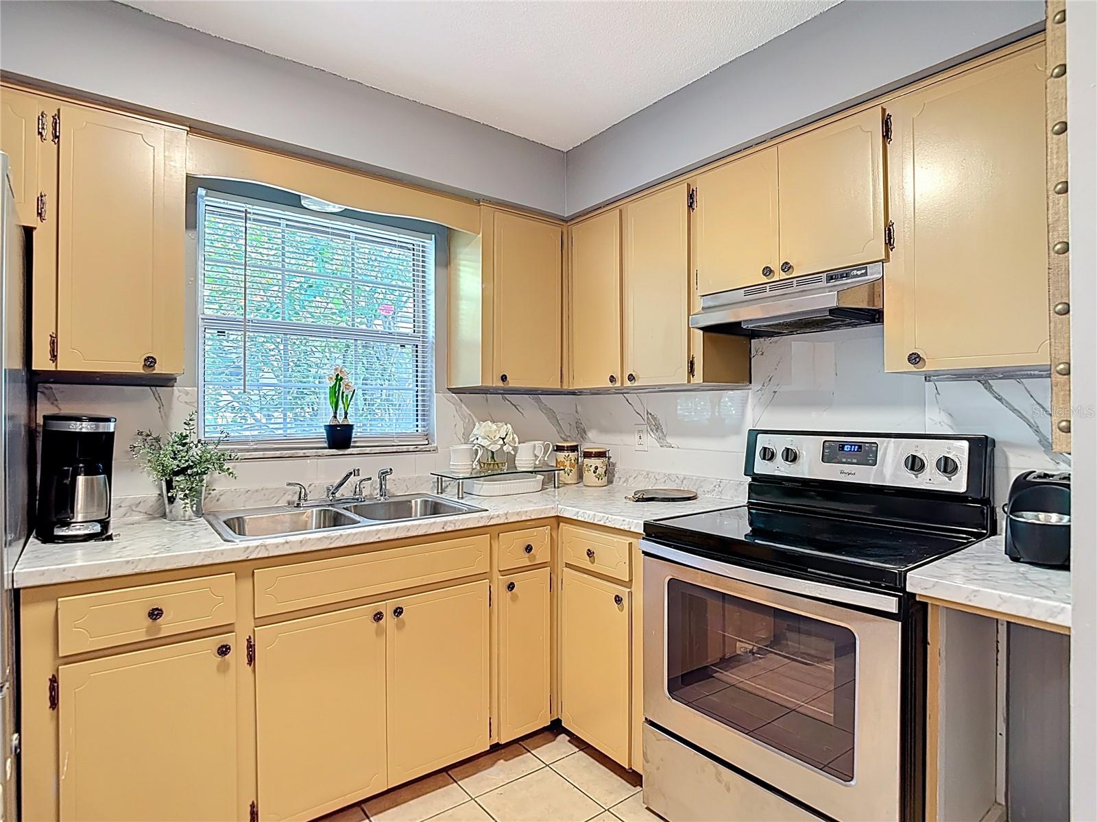 NORTH ST PETERSBURG BLK 12 REV REP - Residential Lease