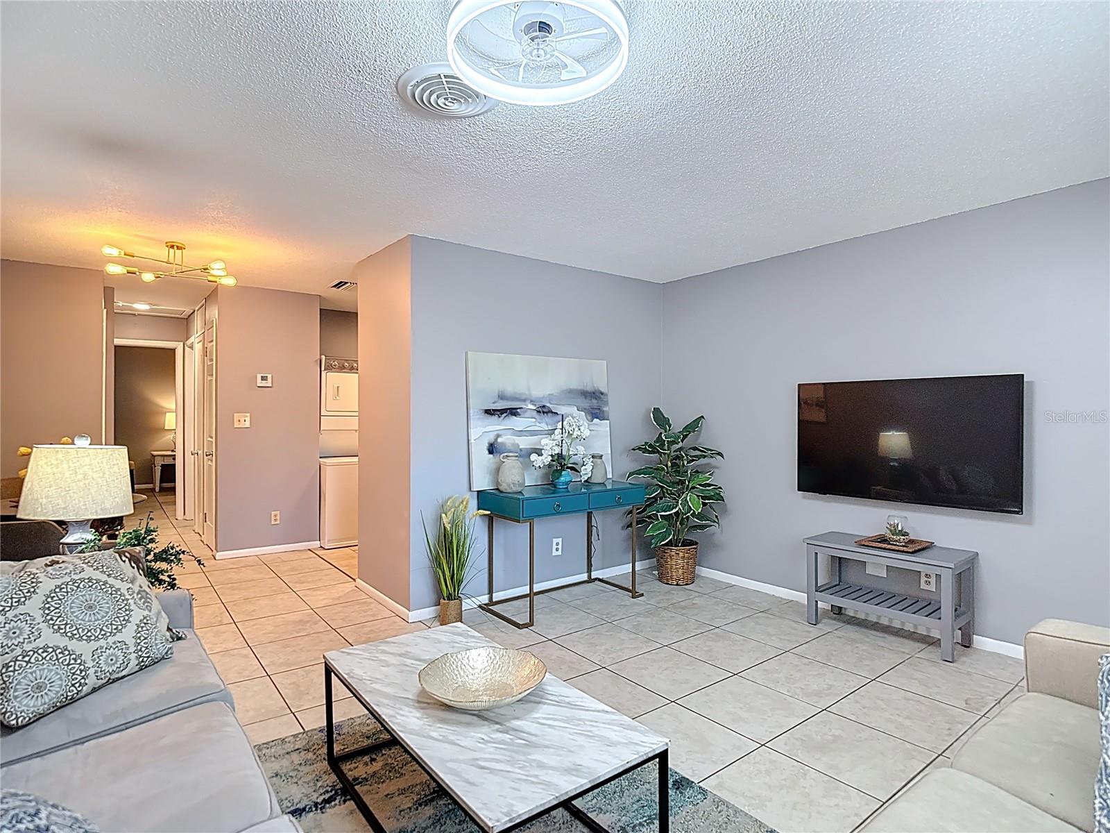 NORTH ST PETERSBURG BLK 12 REV REP - Residential Lease