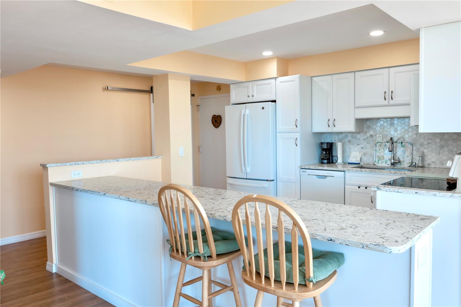 ESSEX HOUSE - Residential