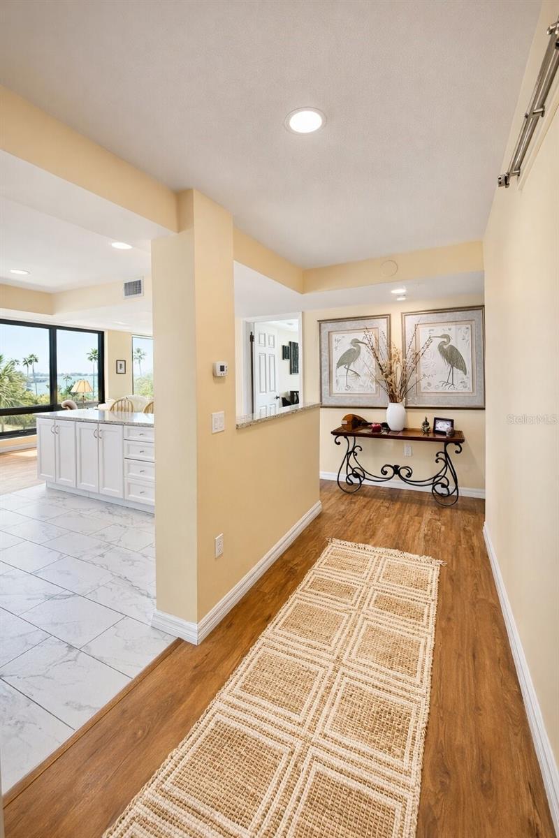 ESSEX HOUSE - Residential