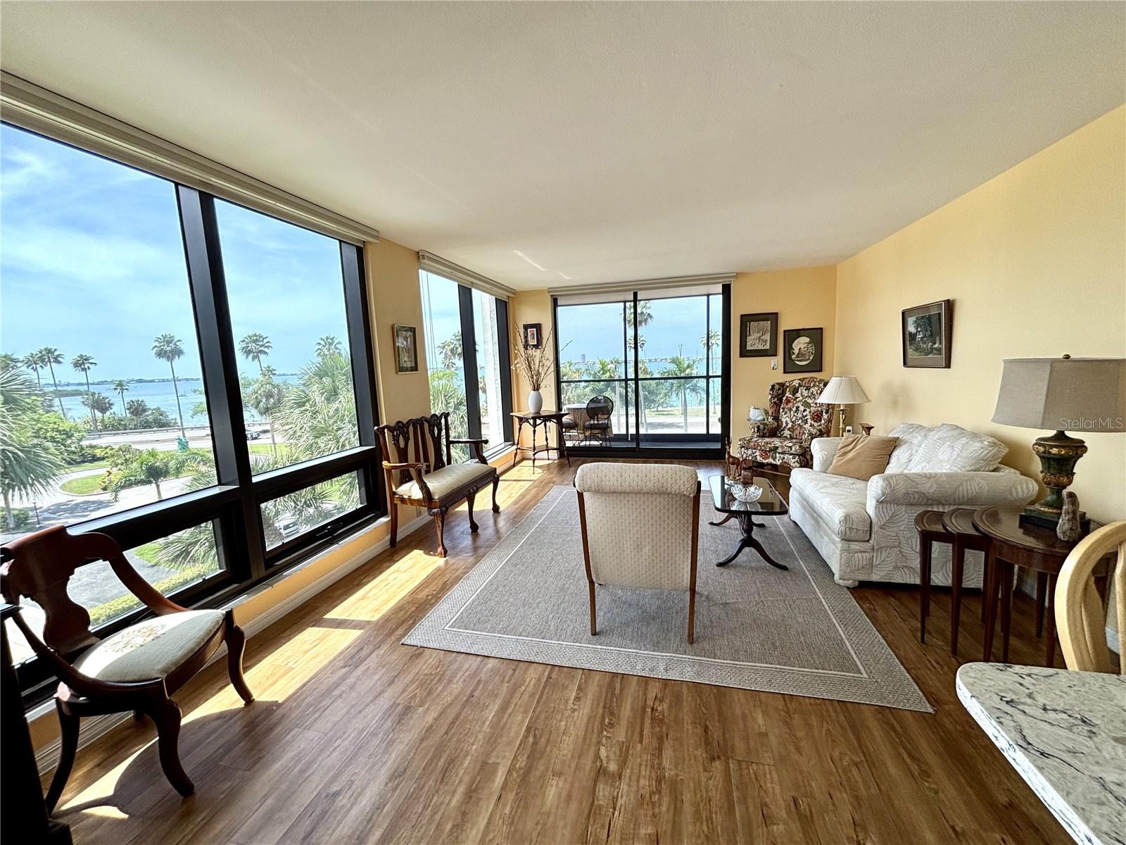 ESSEX HOUSE - Residential