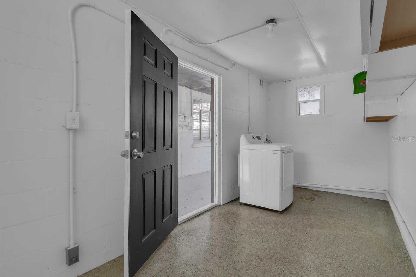 TOLIGA LAKE VIEW - Residential Income