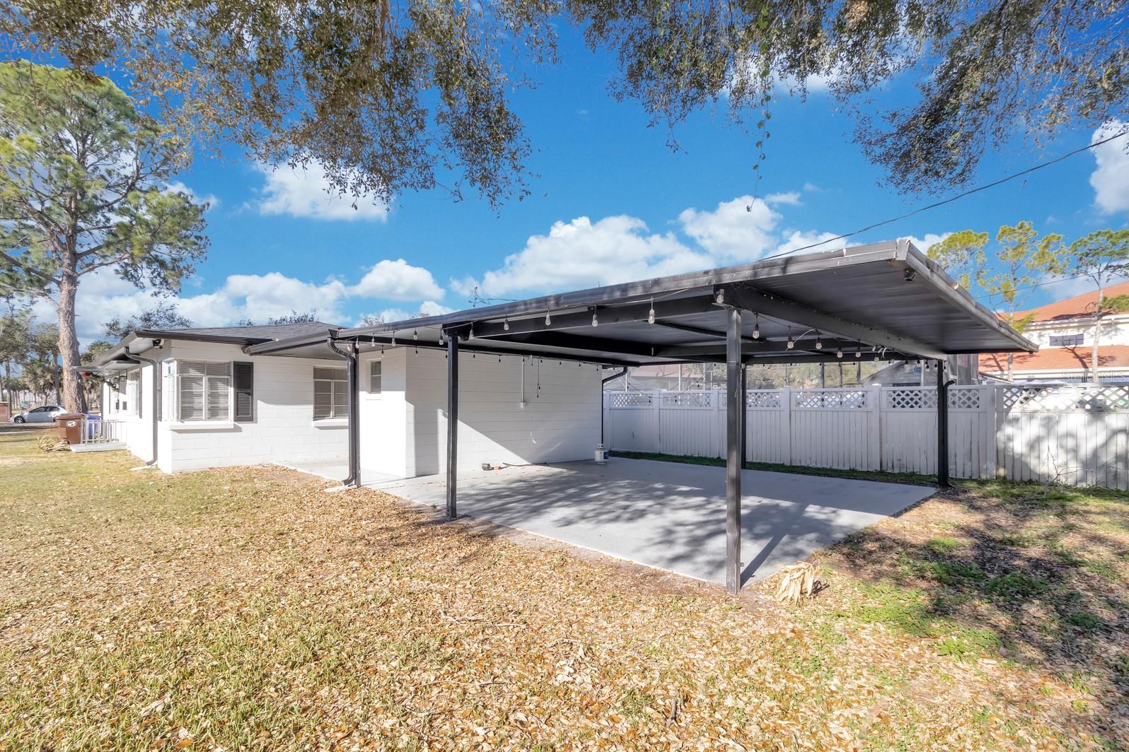 TOLIGA LAKE VIEW - Residential Income