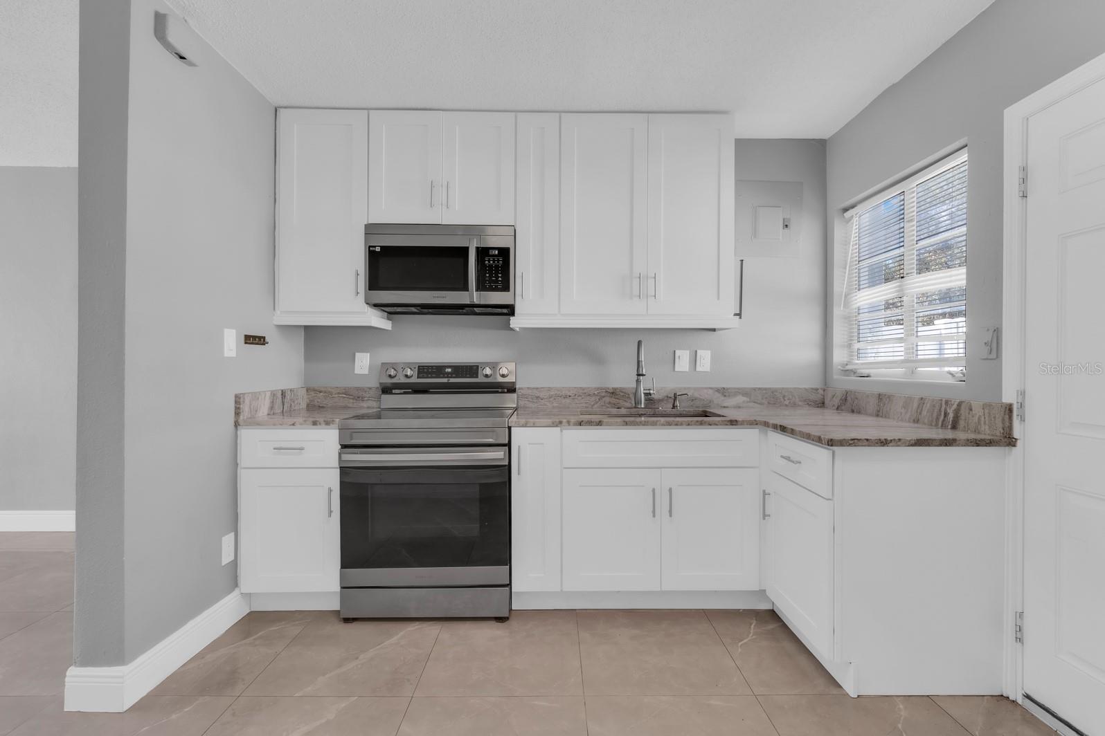 TOLIGA LAKE VIEW - Residential Income