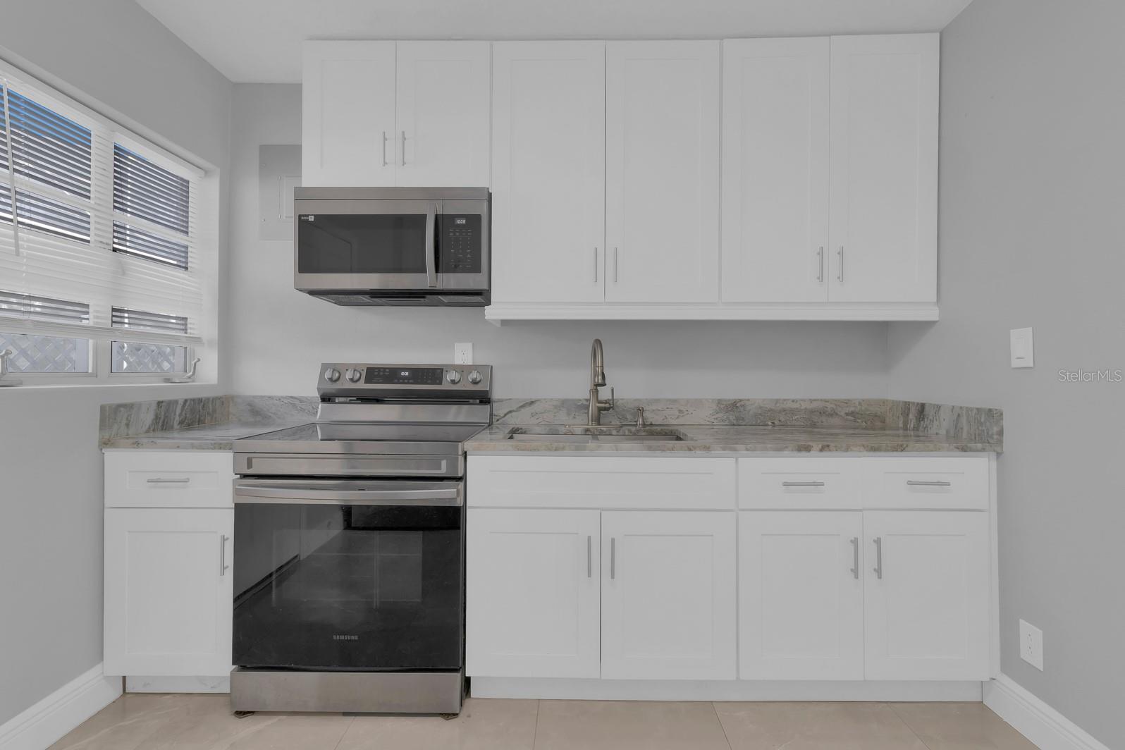 TOLIGA LAKE VIEW - Residential Income