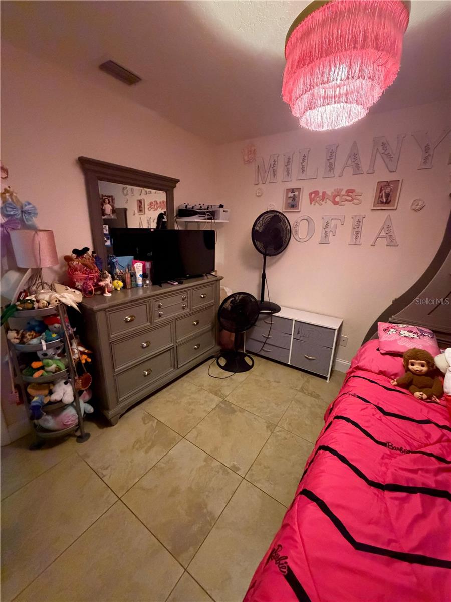 COUNTRYSIDE - Residential