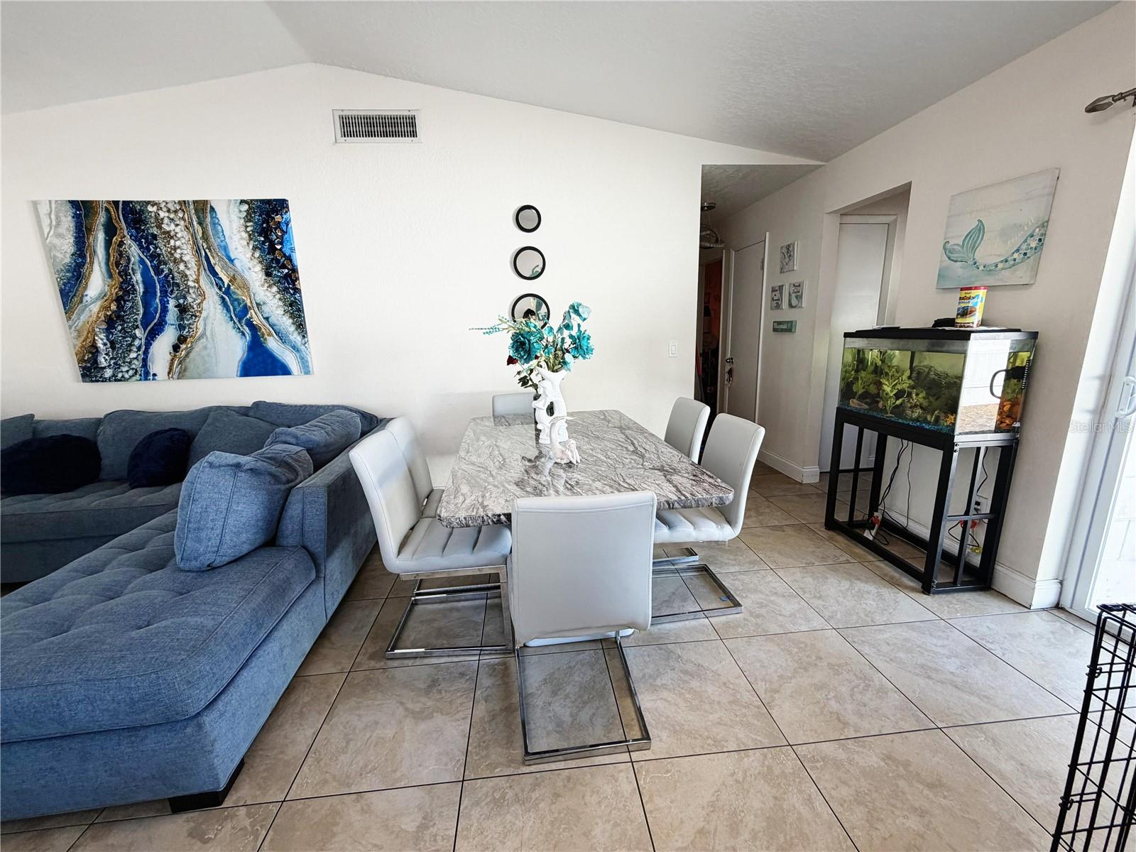 COUNTRYSIDE - Residential