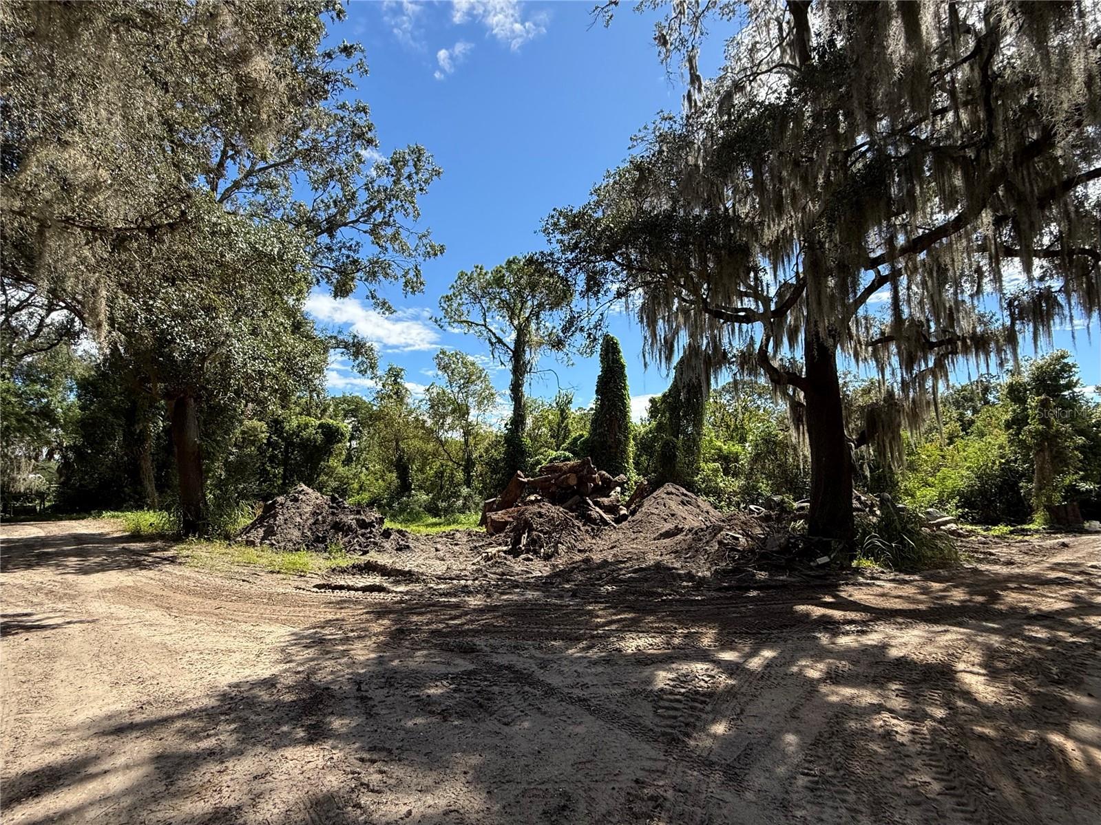 GOLDEN HEIGHTS - Residential