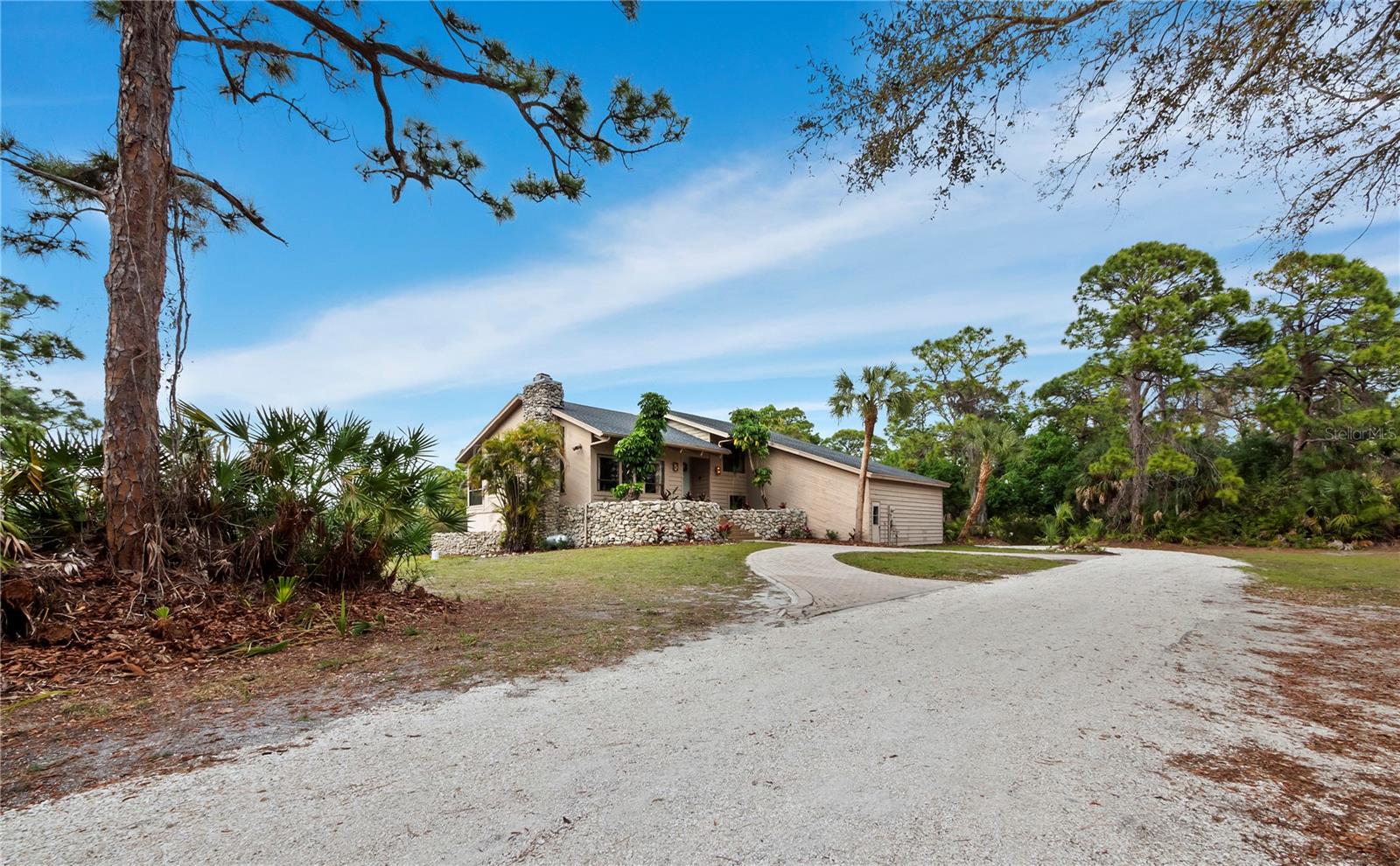 233 SNYDER DRIVE