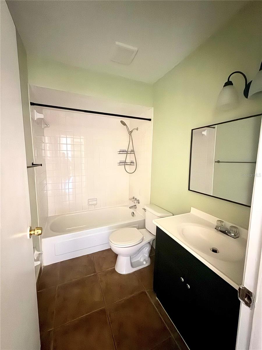 ASHWOOD CONDO - Residential
