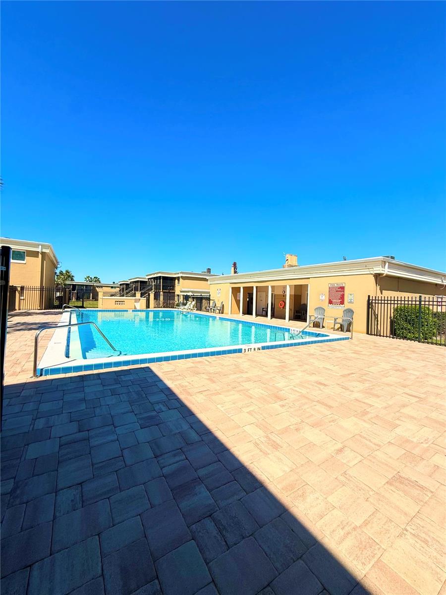 ASHWOOD CONDO - Residential