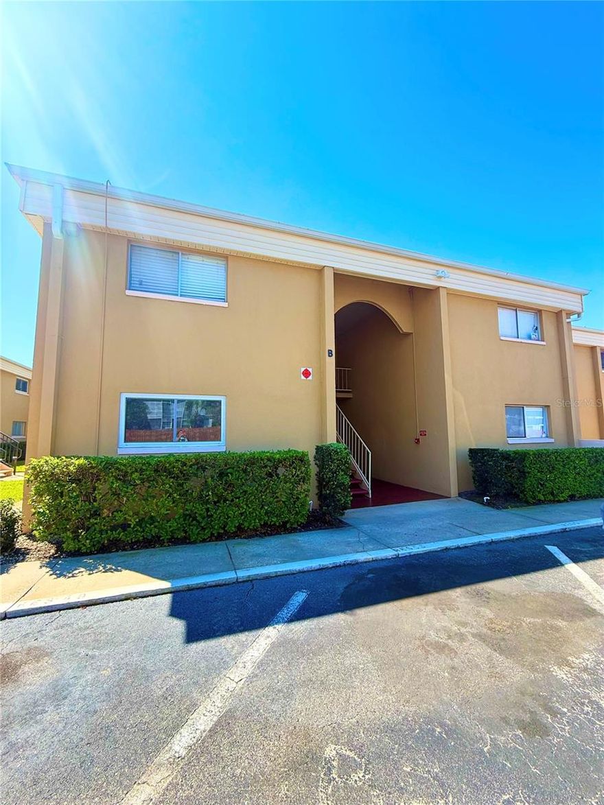 Great opportunity for a primary residence! Motivated seller! Open to offers. !This first-floor unit is offered at an excellent price within a well-maintained condominium community.

The apartment is in good condition and provides a perfect canvas to personalize and make it your own. It includes one reserved parking space conveniently located directly in front of the unit, along with additional resident and guest parking available within the community.

Don’t miss this opportunity to own a comfortable and well-located home!