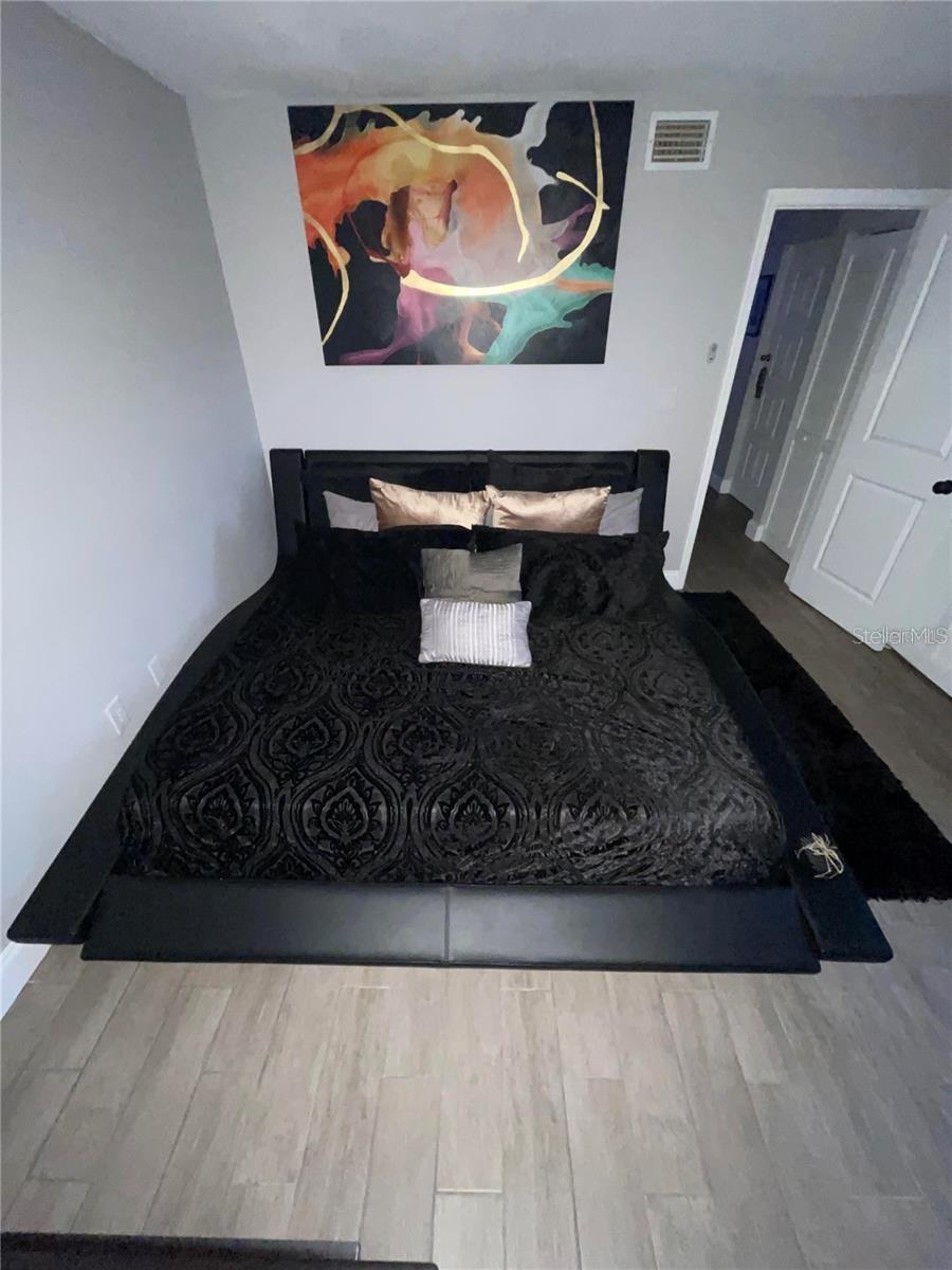 LAKE TARPON VILLAS CONDO - Residential
