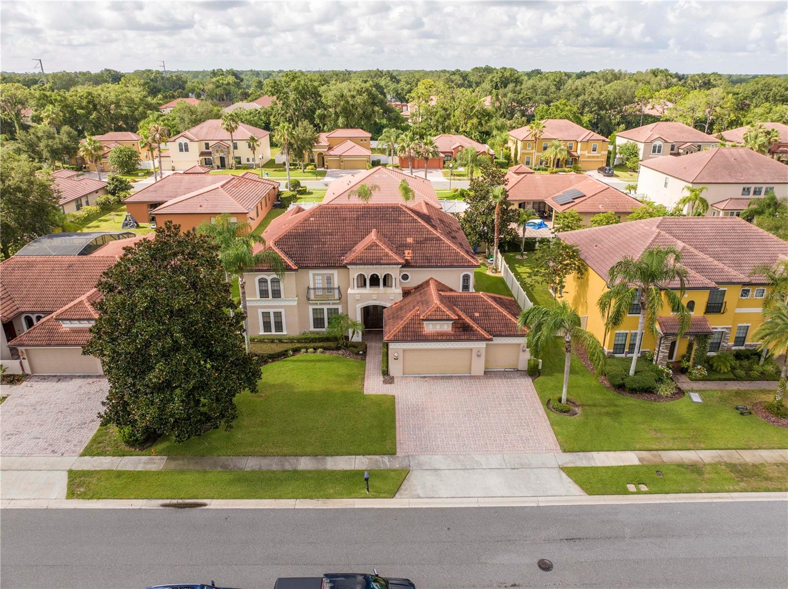3119 FALCONHILL DRIVE