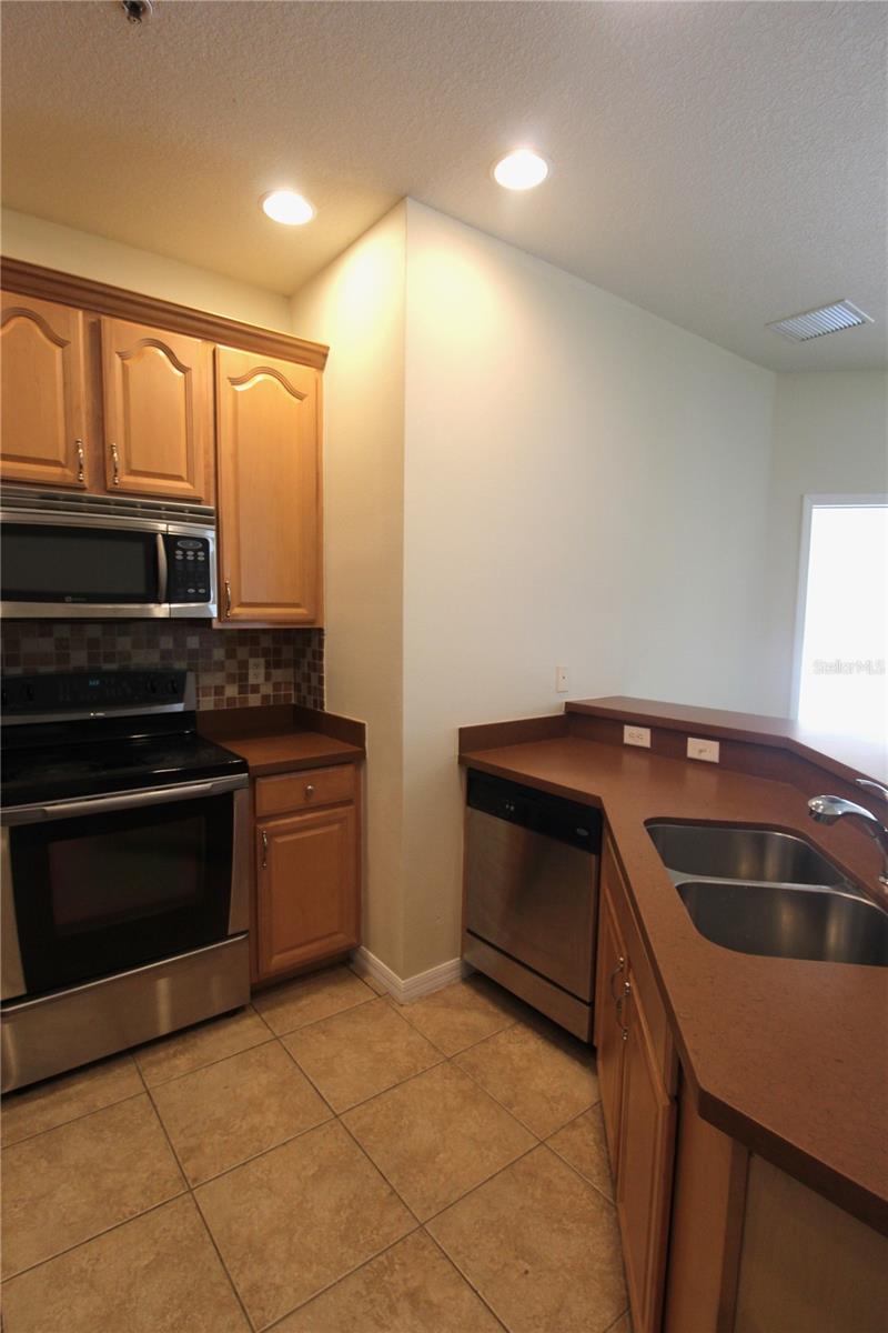 PARKRIDGE PH 33 & 19 - Residential Lease