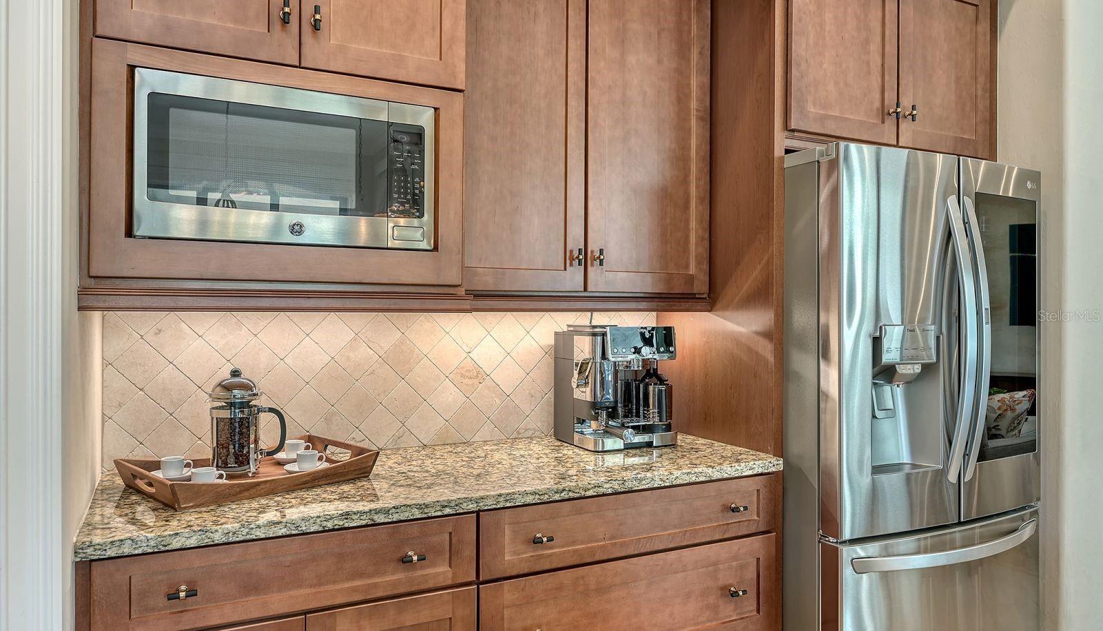 LAKE CLUB PH II - Residential