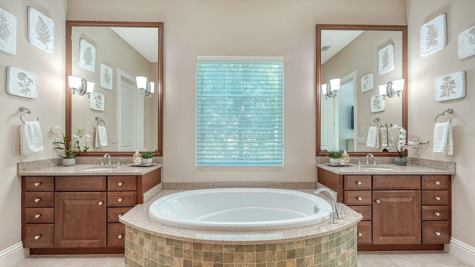 LAKE CLUB PH II - Residential